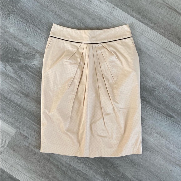 H&M Skirt - Picture 4 of 5